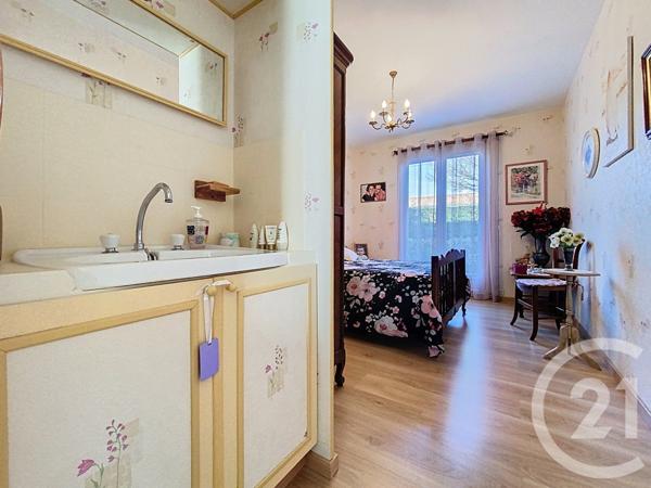 Maison à vendre  6 pièces - 124 m2 ROCHEFORT - 17