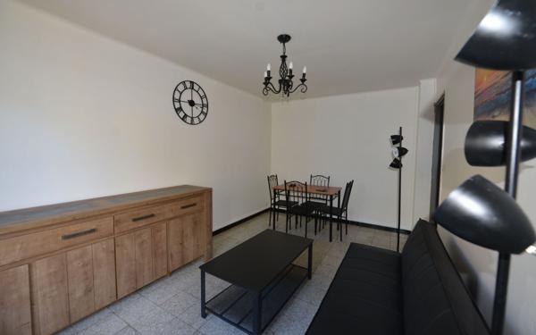 Appartement à louer    2 pièces • 46,42 m2 Grasse