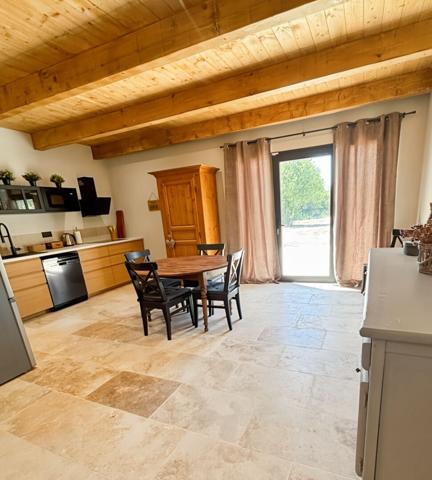 MAS DE CHARME ENTIEREMENT RÉNOVÉ ? 351 m² HABITABLES ? 1 Ha ? PISCINE CHAUFFÉE