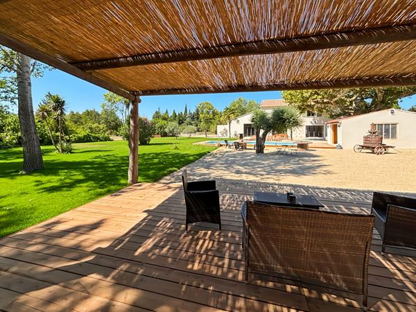 MAS DE CHARME ENTIEREMENT RÉNOVÉ ? 351 m² HABITABLES ? 1 Ha ? PISCINE CHAUFFÉE