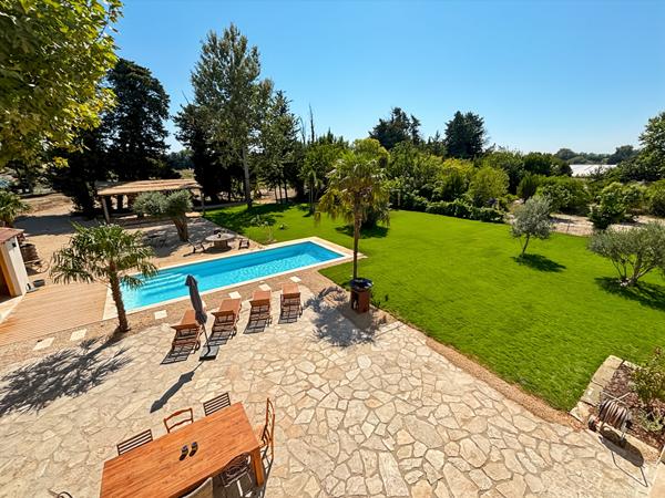 MAS DE CHARME ENTIEREMENT RÉNOVÉ ? 351 m² HABITABLES ? 1 Ha ? PISCINE CHAUFFÉE