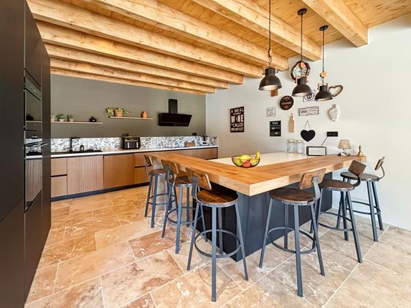MAS DE CHARME ENTIEREMENT RÉNOVÉ ? 351 m² HABITABLES ? 1 Ha ? PISCINE CHAUFFÉE