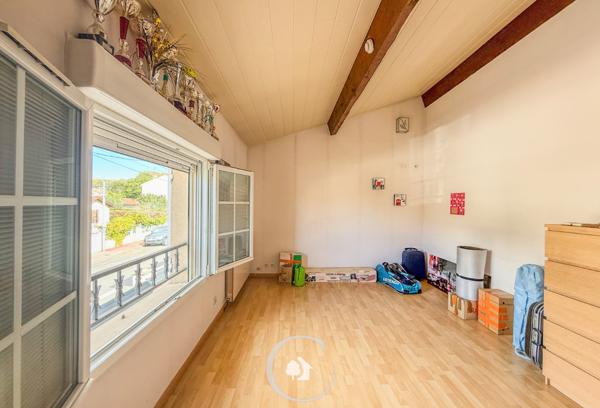 Le Bouscat (33110) MAISON FAMILIALE T4 - 3 CHAMBRES - JARDIN - GARAGE