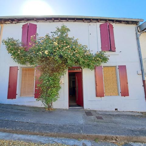 A VENDRE LAROQUE D'OLMES MAISON 4 CHAMBRES ET JARDIN