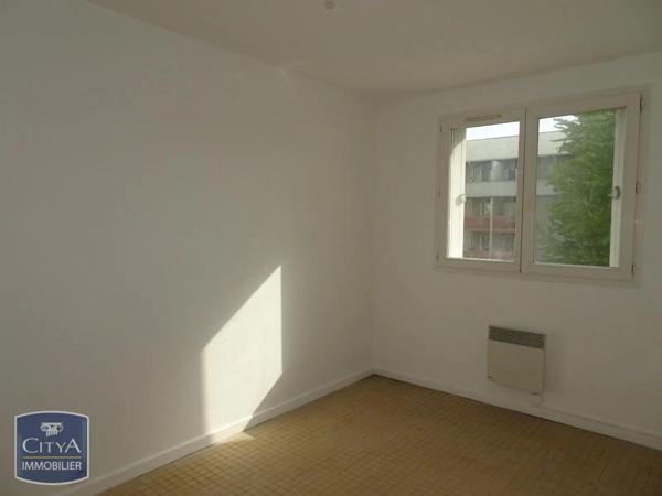 Appartement à louer 4 pièces 63.77m²
