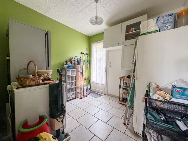 Villa de plain-pied avec vue dégagée et terrain piscinable à Rians