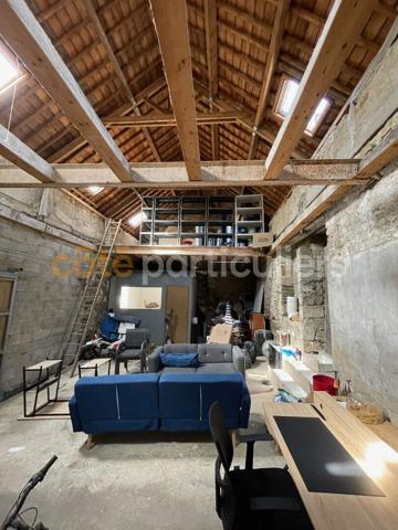 Vente
                Immeuble167 m² - 3 Pièces -
                    Pontivy (56300)