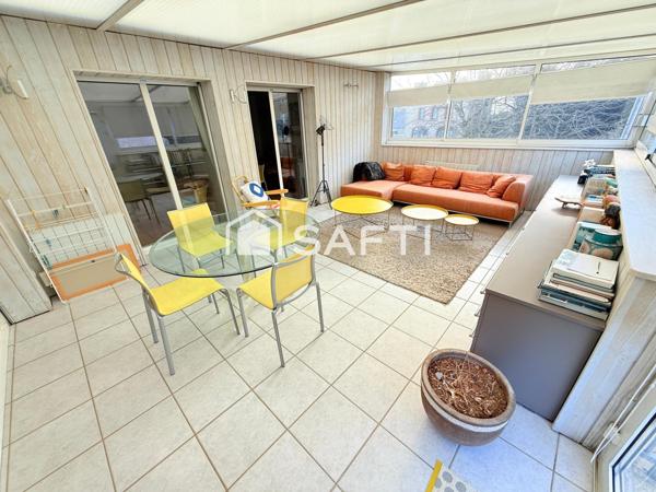 MAISON DE 364 M2 SUR TERRAIN DE 902 M2 A REGUINY