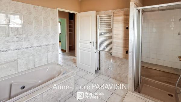 Limoux Maison de 124 m2 sur un terrain clos et arboré de 1100m²