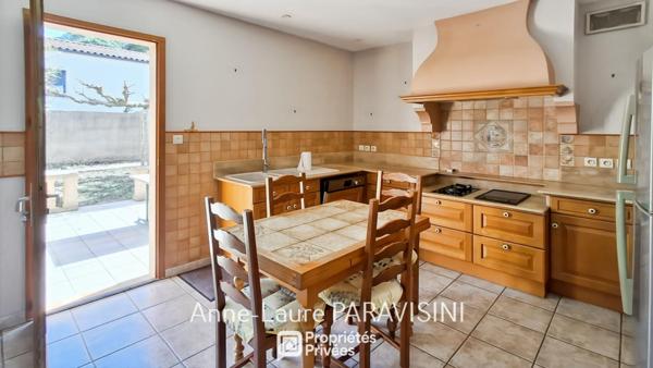 Limoux Maison de 124 m2 sur un terrain clos et arboré de 1100m²