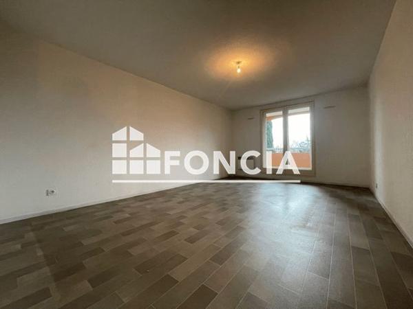 Location Appartement 2 pièces 51.29 m² - 20 RUE MICHELET Hyeres 83400