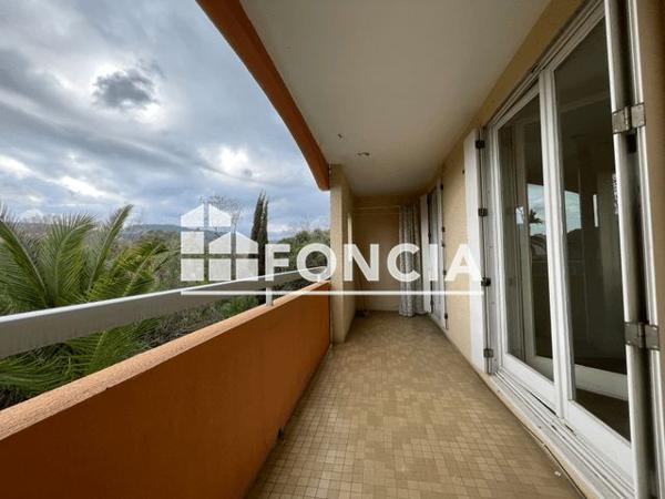 Location Appartement 2 pièces 51.29 m² - 20 RUE MICHELET Hyeres 83400