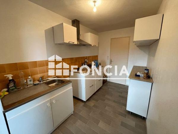 Location Appartement 2 pièces 51.29 m² - 20 RUE MICHELET Hyeres 83400