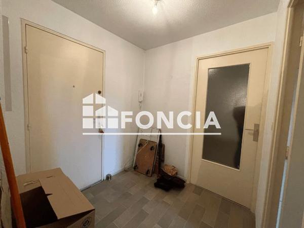 Location Appartement 2 pièces 51.29 m² - 20 RUE MICHELET Hyeres 83400