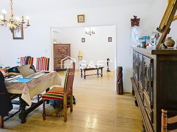 Appartement de 97 m² en copropriété dans une résidence sécurisée , 3 chambres deux salles d'eau