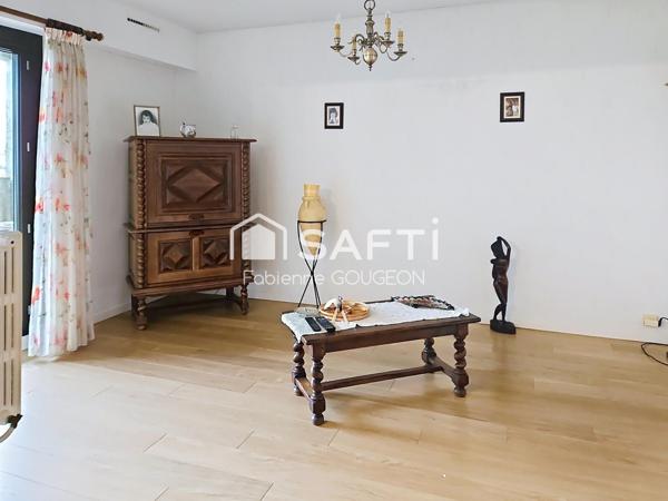 Appartement de 97 m² en copropriété dans une résidence sécurisée , 3 chambres deux salles d'eau