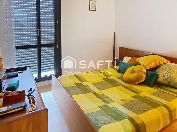 Appartement de 97 m² en copropriété dans une résidence sécurisée , 3 chambres deux salles d'eau