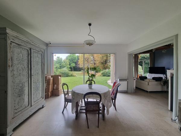 Maison Chantilly 14 pièce(s) 244.08 m2