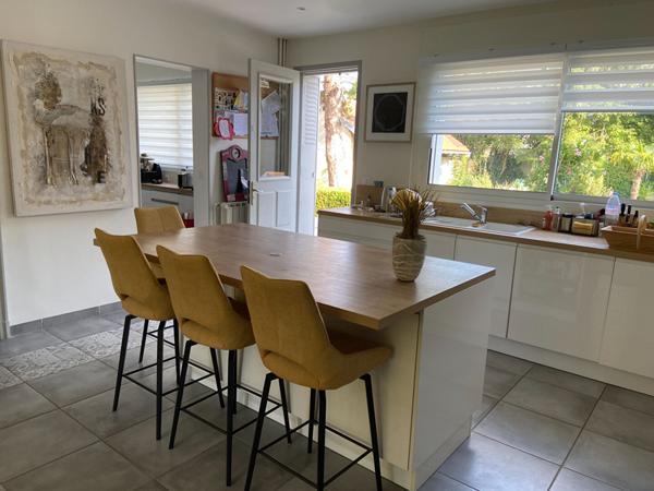 Maison Chantilly 14 pièce(s) 244.08 m2