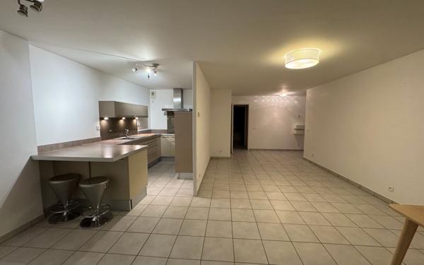 Appartement à louer    3 pièces •  La Roche-sur-Foron