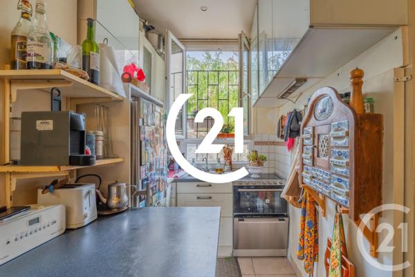 Appartement F3 à vendre  2 pièces - 41 m2 PARIS - 75018