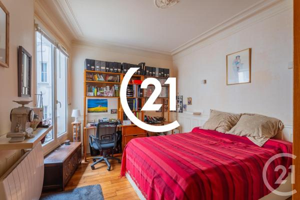 Appartement F3 à vendre  2 pièces - 41 m2 PARIS - 75018