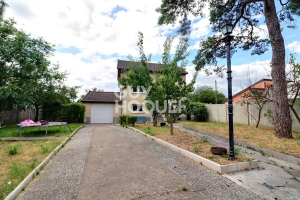 Maison de 7 pièces (130 m²) en location à MONTFERMEIL