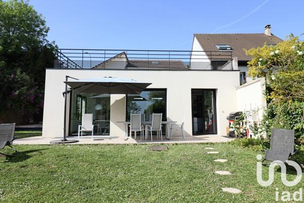 Maison à vendre 6 pièces 195 m² Saint-Germain-en-Laye