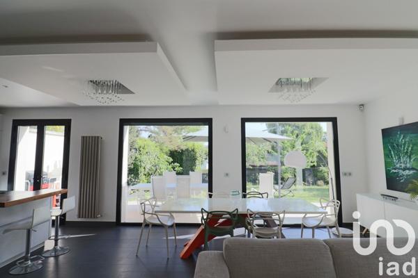 Maison à vendre 6 pièces 195 m² Saint-Germain-en-Laye