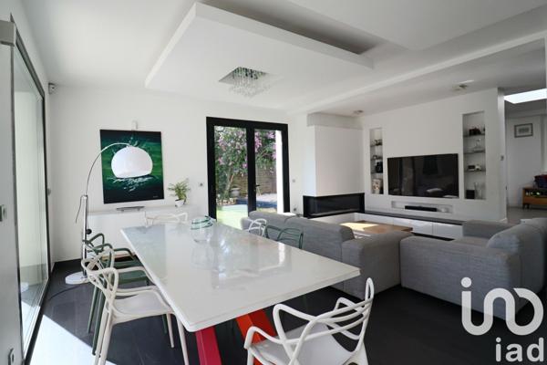 Maison à vendre 6 pièces 195 m² Saint-Germain-en-Laye