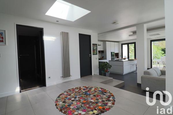 Maison à vendre 6 pièces 195 m² Saint-Germain-en-Laye