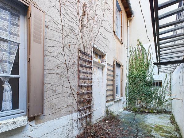 Maison de ville T3 à rénover, opportunité rare !