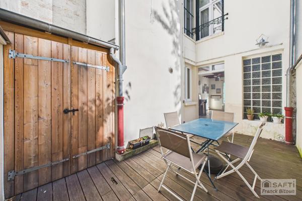 Coeur de Bécon. Charmante maison ancienne rénovée avec terrasse.