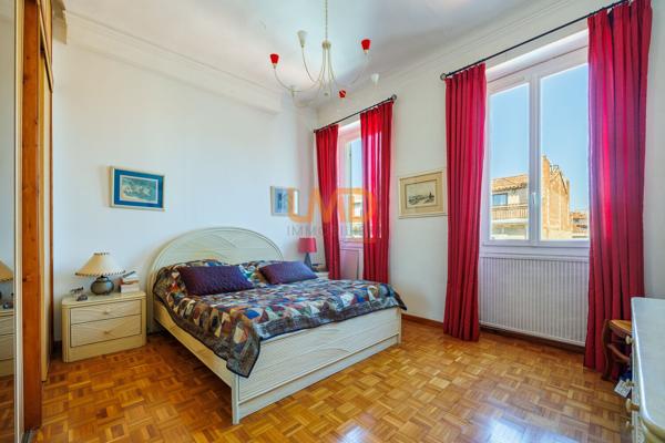 Préfecture 13006 Bel appartement au charme de l'ancien au grand calme