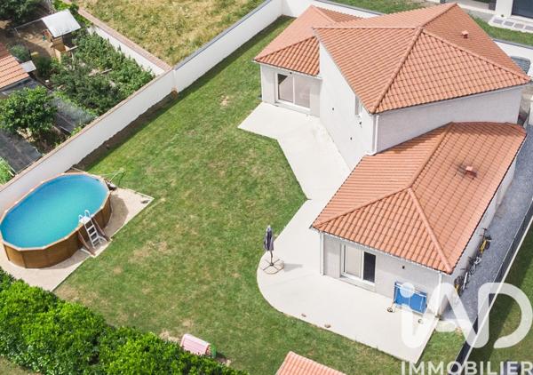 Maison à vendre 7 pièces 172 m² Andrézieux-Bouthéon