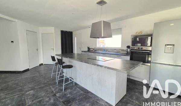 Maison à vendre 7 pièces 172 m² Andrézieux-Bouthéon