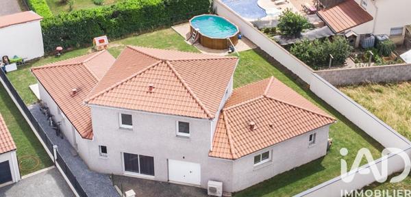 Maison à vendre 7 pièces 172 m² Andrézieux-Bouthéon