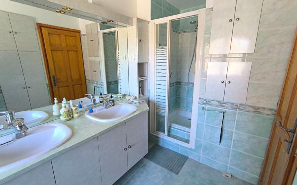 Maison à vendre    4 pièces •  Drap