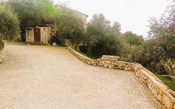 Maison à vendre    4 pièces •  Drap