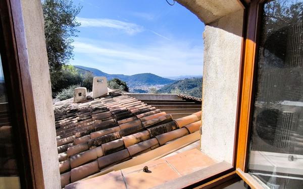 Maison à vendre    4 pièces •  Drap