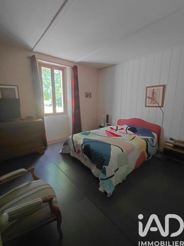 Maison à vendre 10 pièces 280 m² Saint-Quentin-de-Baron