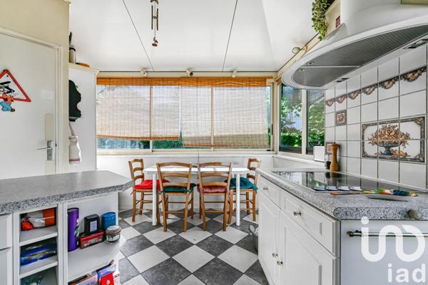 Maison 6 pièces de 164 m² à Bois-Colombes (92270)