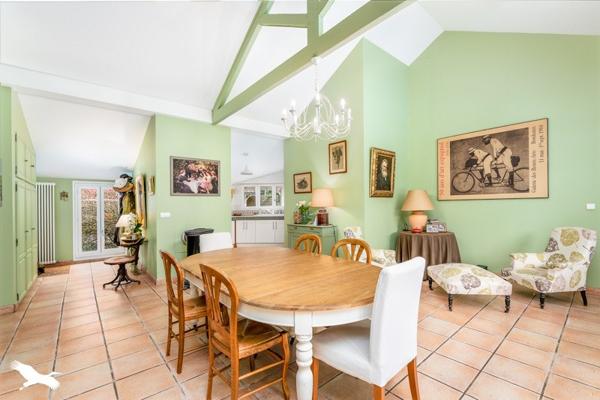 Maison à vendre |  Mérignac |  8 pièces | 192 m²