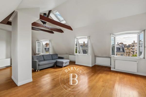 Paris 7ème, Appartement 2 Chambres -  80 m² à vendre