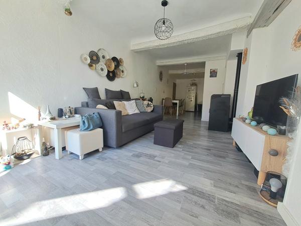 Maison de Village 3/4 chambres, cave et terrasse