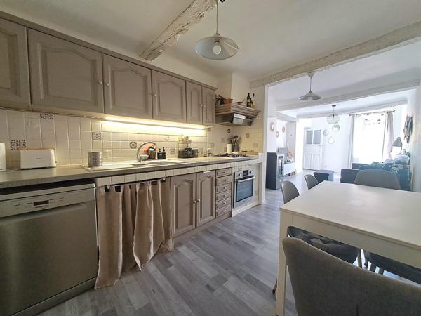 Maison de Village 3/4 chambres, cave et terrasse