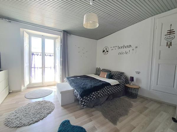 Maison de Village 3/4 chambres, cave et terrasse