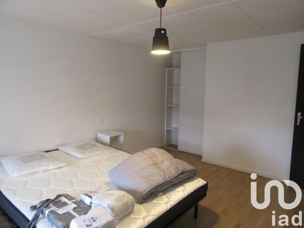 House for sale 3 rooms 74 m² La Chapelle-Saint-Laurent