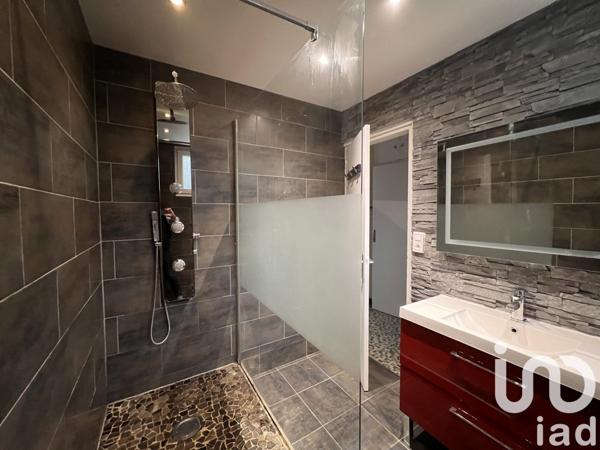 Maison traditionnelle 6 pièces de 140 m² à Pont-Sainte-Marie (10150)