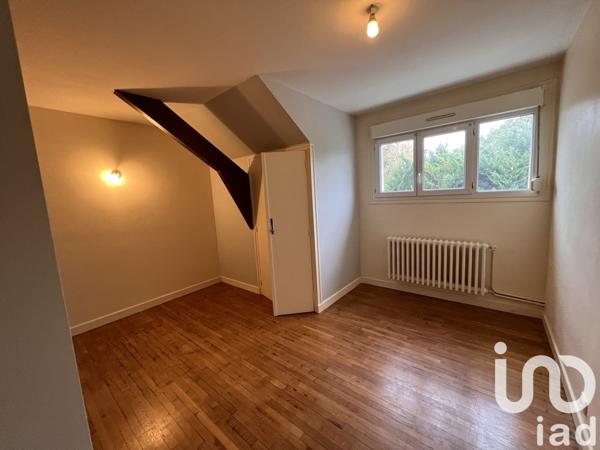 Maison traditionnelle 6 pièces de 140 m² à Pont-Sainte-Marie (10150)